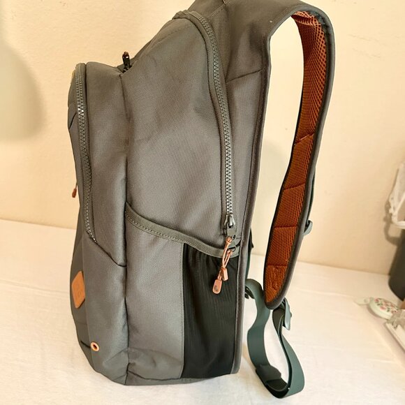 Lole Quilted Backpack Fits Up to 17" Laptop Green Padded Back Shoulder NWOT - Picture 6 of 16